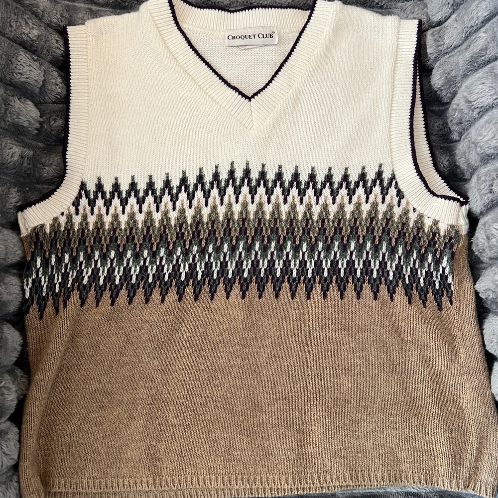 Aldo Croquet Club V‑Neck Vest – Cream & Brown